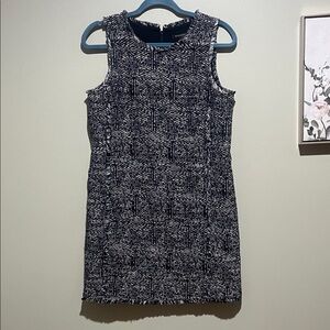 🎄Banana Republic Factory Black and White Patterned Mini Dress